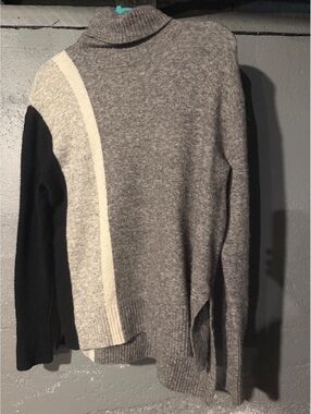 Athleta Women's Colorblock Merino Wool Turtleneck Sweater Small